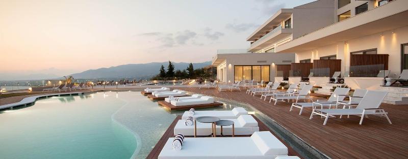 Messinian Icon Hotel & Suites Каламата Екстер'єр фото